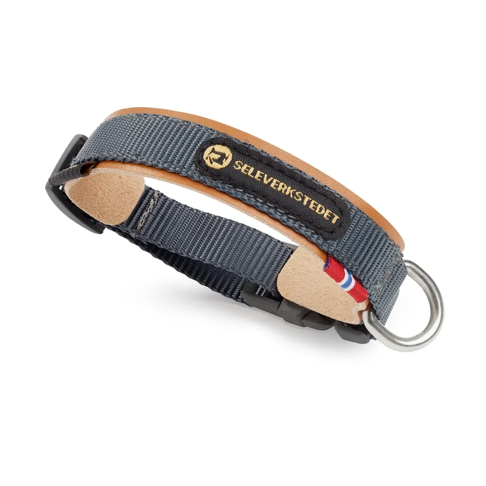 Seleverkstedet Seleverkstedet Secure dog collar Grå/brun v:4504612 Seleverkstedet Seleverkstedet Secure dog collar Grå/brun v:4504612
